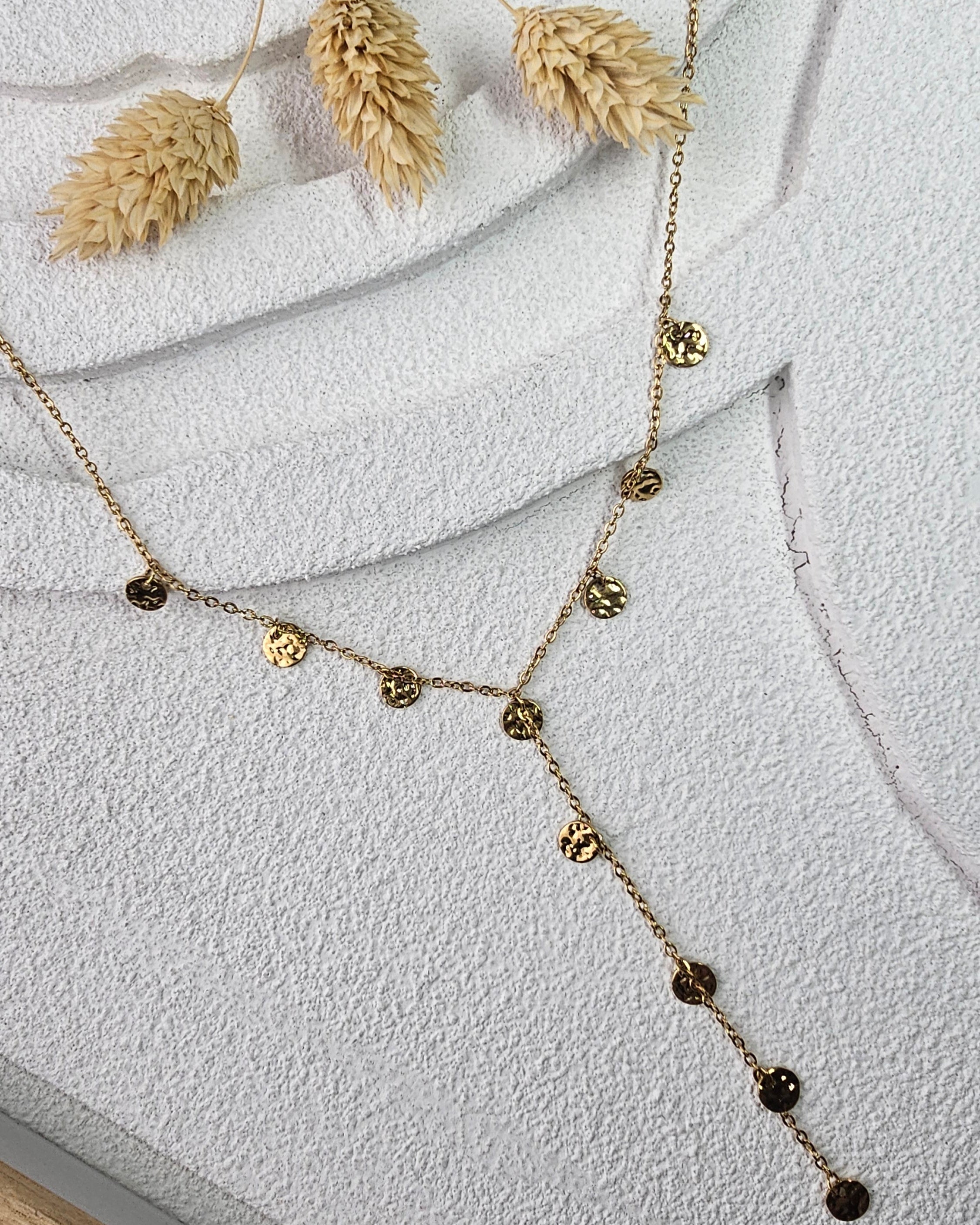 Collier Nova