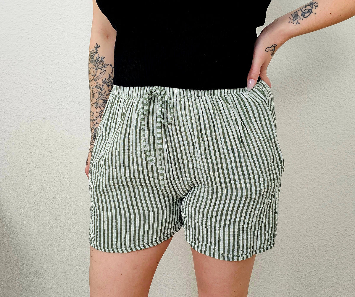 Short Laura