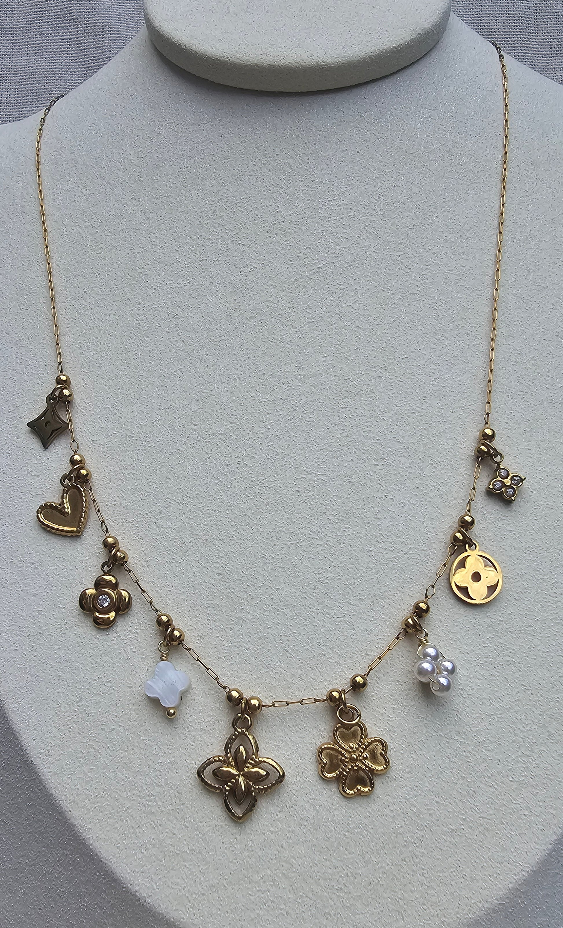 Collier Clea
