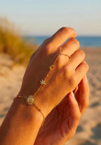 Bijou de main Celeste lune étoile soleil doré femme