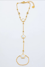 Bijou de main Edelia fleurs nacrées doré femme
