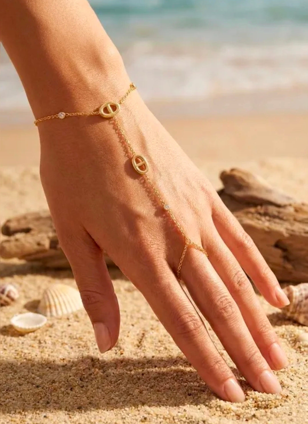 Bijou de main Maia strass doré femme