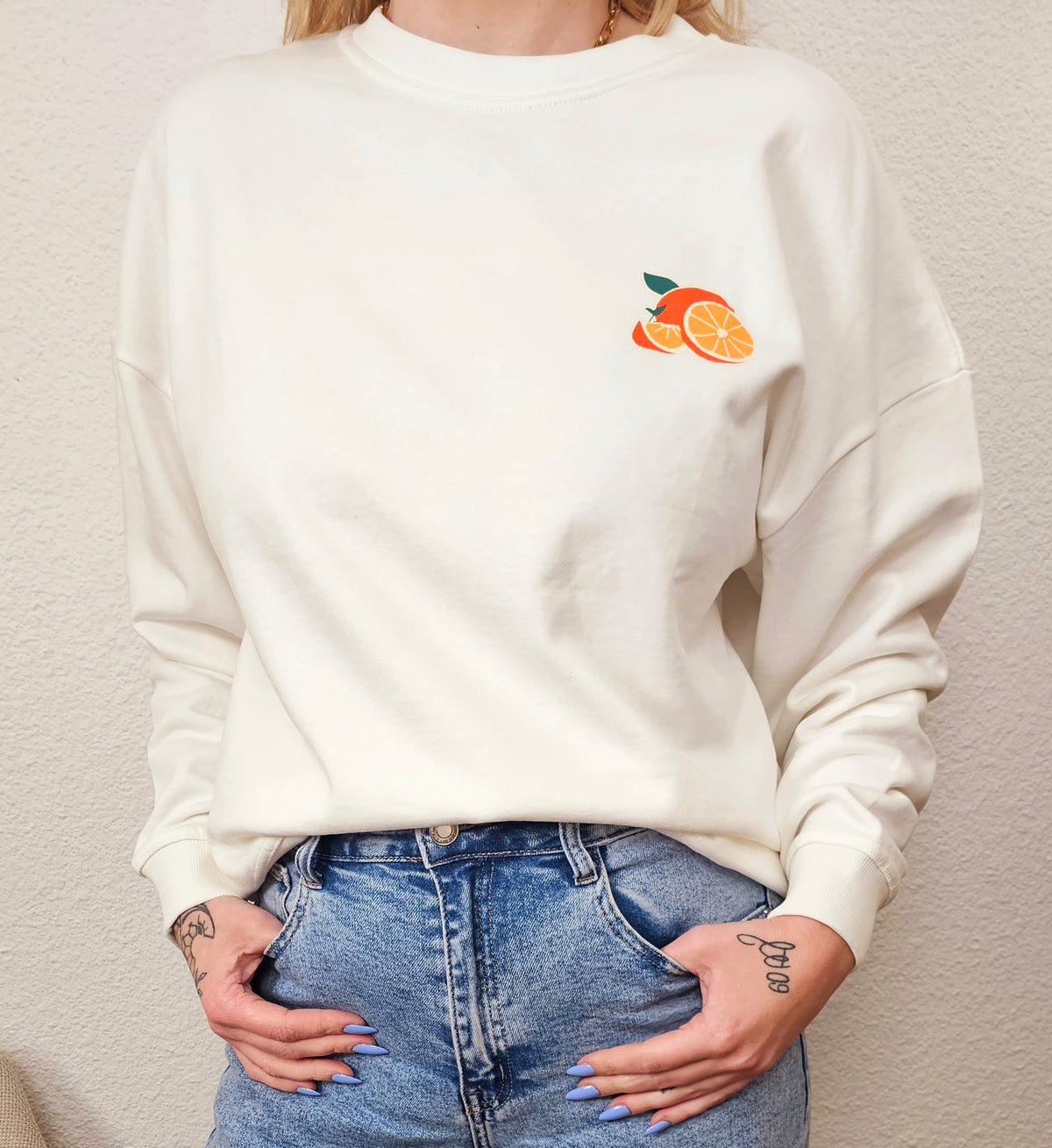 Sweat blanc motif orange femme Kaya